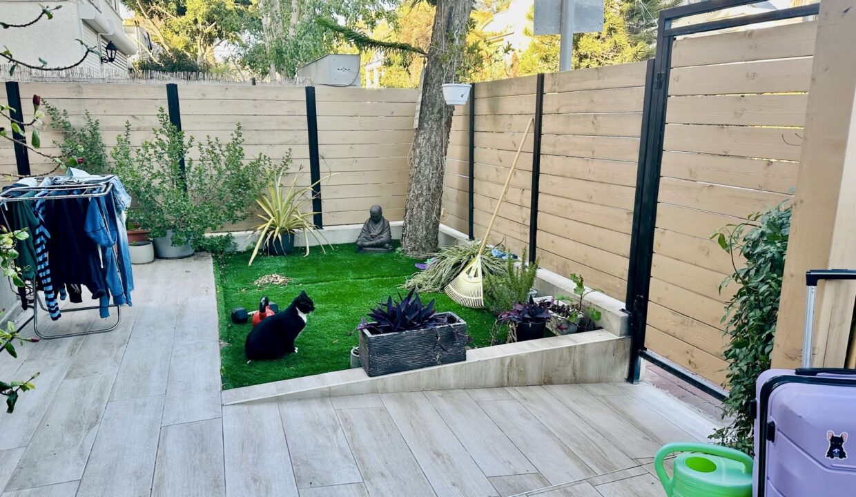 1197c22c-fac2-421e-be67-f5106e293cde